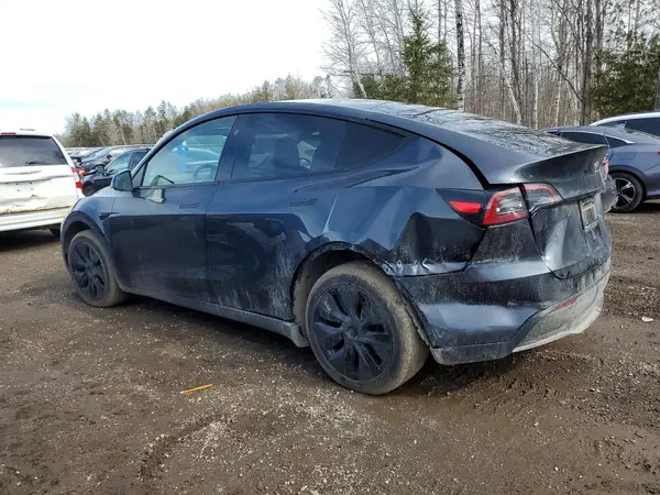 7SAYGDEE7SF283787 2025 TESLA MODEL Y - Image 2