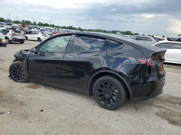 7SAYGDEE7SF288472 2025 TESLA MODEL Y - Image 2