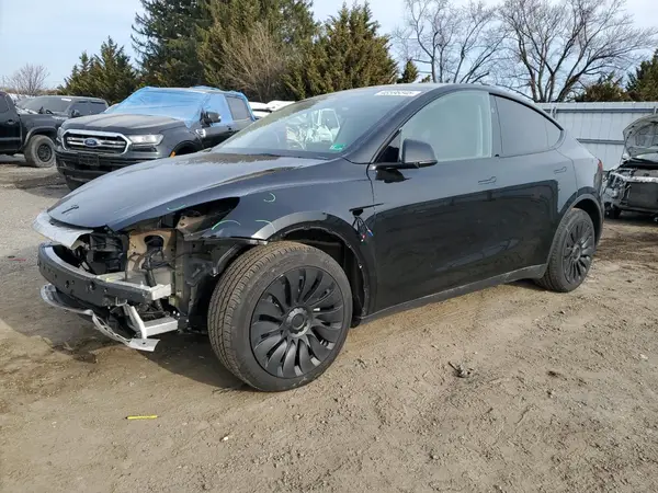 7SAYGDEE7SF288570 2025 TESLA MODEL Y - Image 1