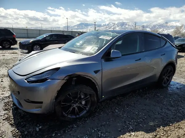 7SAYGDEE7SF299391 2025 TESLA MODEL Y - Image 1