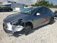 7SAYGDEE7SF299715 2025 TESLA MODEL Y