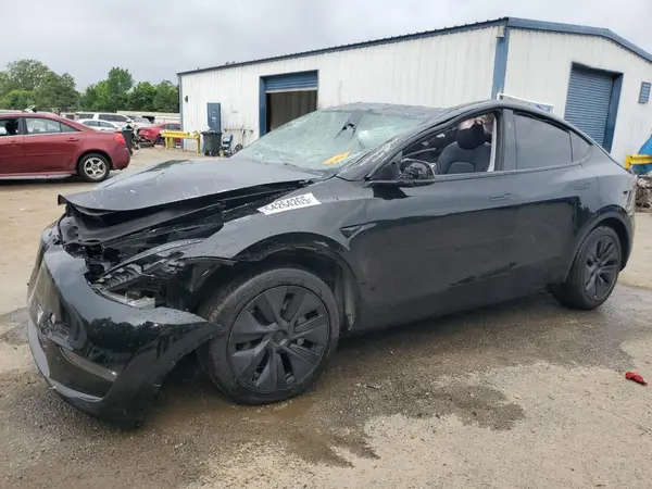 7SAYGDEE7SF302645 2025 TESLA MODEL Y - Image 1