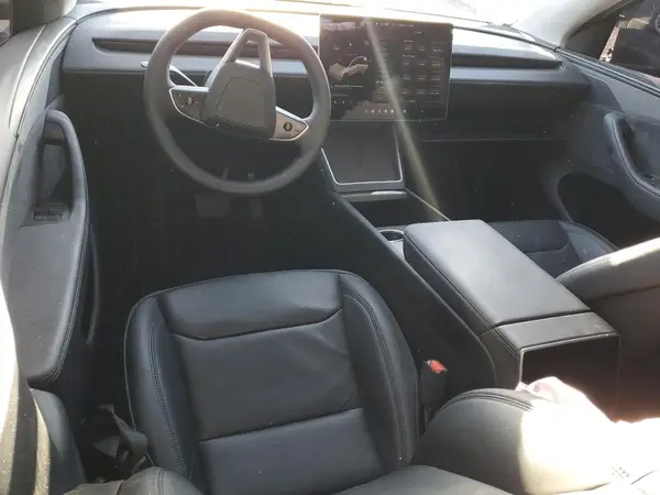 7SAYGDEE7TA380986 2026 TESLA MODEL Y - Image 8