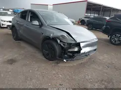 7SAYGDEE7TA385038 2026 TESLA MODEL Y