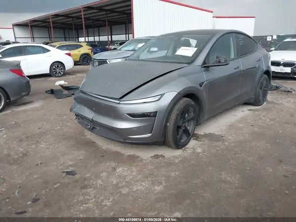 7SAYGDEE7TA385038 2026 TESLA MODEL Y - Image 2