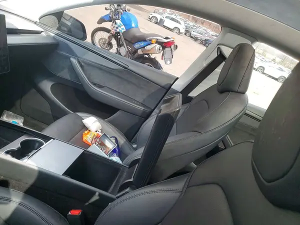 7SAYGDEE7TA386044 2026 TESLA MODEL Y - Image 8