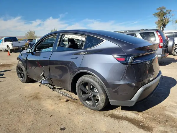 7SAYGDEE7TA389753 2026 TESLA MODEL Y - Image 2