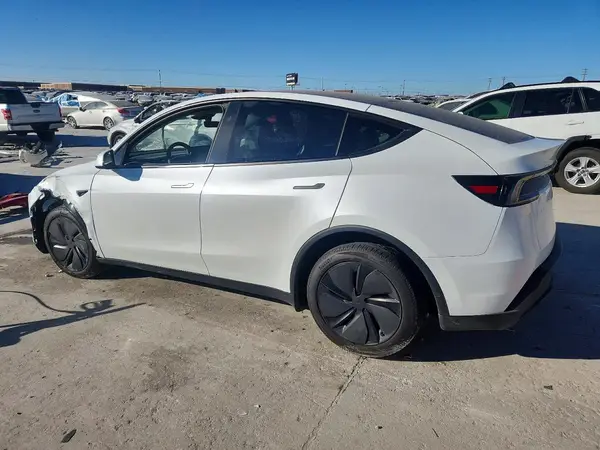 7SAYGDEE7TA391650 2026 TESLA MODEL Y - Image 2