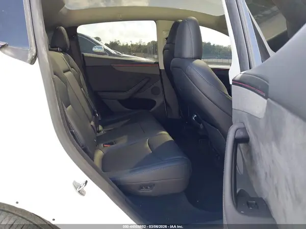 7SAYGDEE7TA405546 2026 TESLA MODEL Y - Image 8