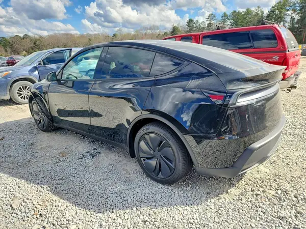 7SAYGDEE7TA405854 2026 TESLA MODEL Y - Image 2