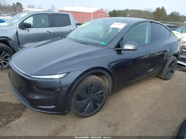 7SAYGDEE7TA409211 2026 TESLA MODEL Y - Image 2