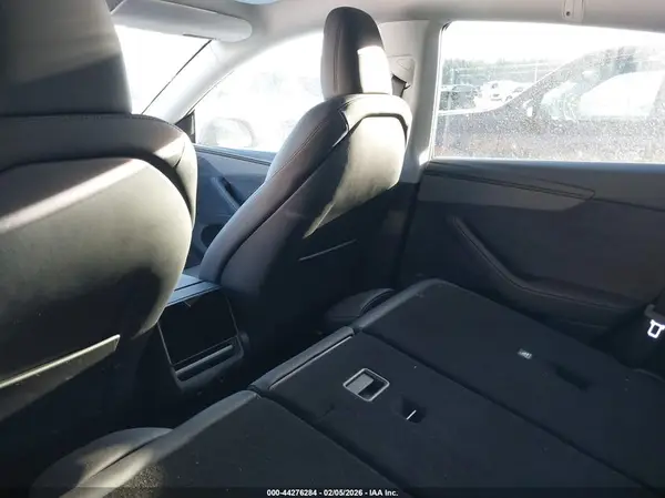 7SAYGDEE7TA414327 2026 TESLA MODEL Y - Image 8
