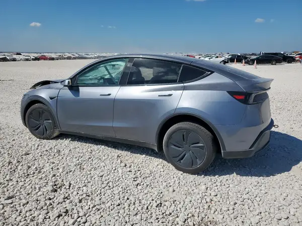 7SAYGDEE7TA429233 2026 TESLA MODEL Y - Image 2