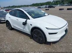 7SAYGDEE7TA451409 2026 TESLA MODEL Y
