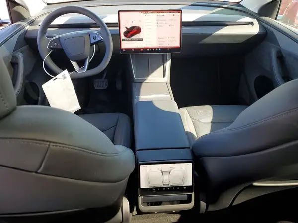 7SAYGDEE7TA457856 2026 TESLA MODEL Y - Image 8