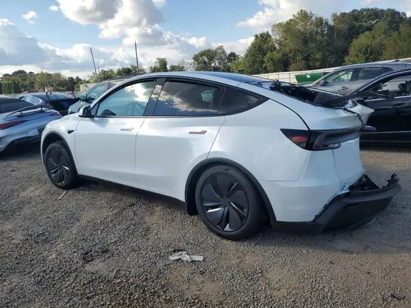 7SAYGDEE7TA472549 2026 TESLA MODEL Y - Image 2