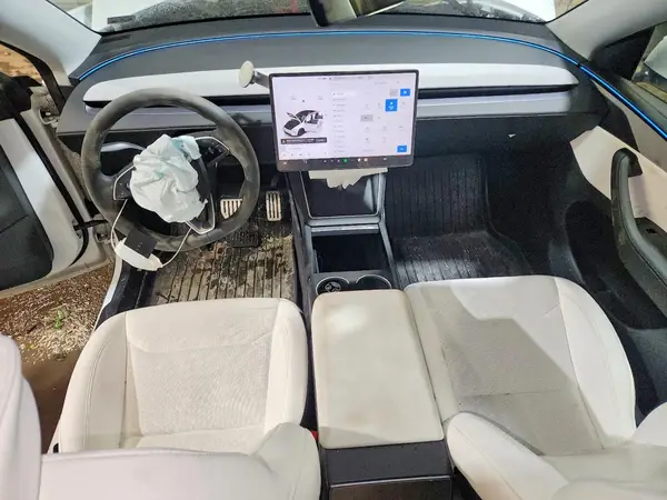 7SAYGDEE7TA475872 2026 TESLA MODEL Y - Image 8
