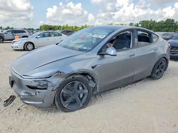 7SAYGDEE7TA590973 2026 TESLA MODEL Y - Image 1