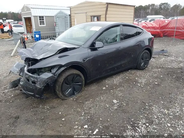 7SAYGDEE7TA597020 2026 TESLA MODEL Y - Image 2