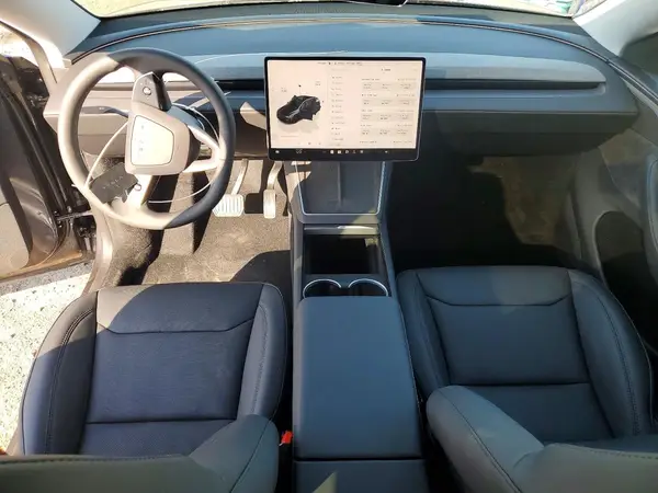 7SAYGDEE7TA625706 2026 TESLA MODEL Y - Image 8
