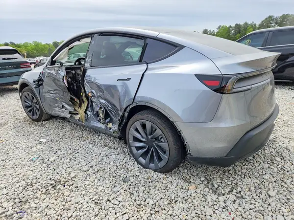 7SAYGDEE7TA627620 2026 TESLA MODEL Y - Image 2