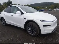 7SAYGDEE7TA634342 2026 TESLA MODEL Y