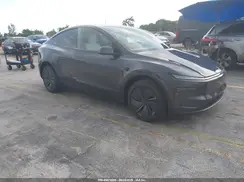 7SAYGDEE7TA635085 2026 TESLA MODEL Y
