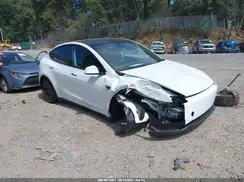 7SAYGDEE7TA639055 2026 TESLA MODEL Y