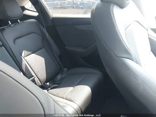 7SAYGDEE7TF321973 2026 TESLA MODEL Y - Image 8
