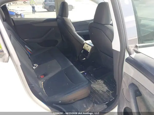 7SAYGDEE7TF324002 2026 TESLA MODEL Y - Image 8