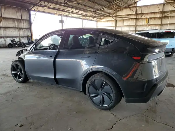 7SAYGDEE7TF324405 2026 TESLA MODEL Y - Image 2