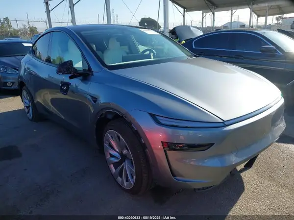 7SAYGDEE7TF342225 2026 TESLA MODEL Y - Image 1