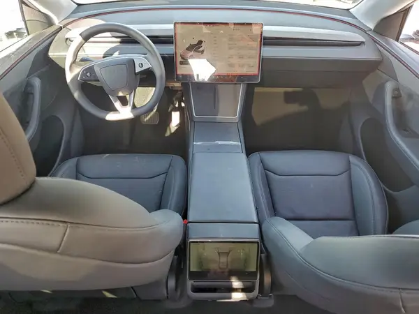 7SAYGDEE7TF343892 2026 TESLA MODEL Y - Image 8