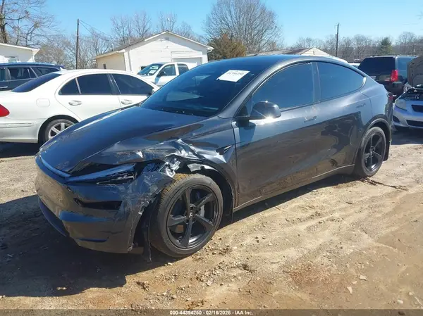 7SAYGDEE7TF357274 2026 TESLA MODEL Y - Image 2