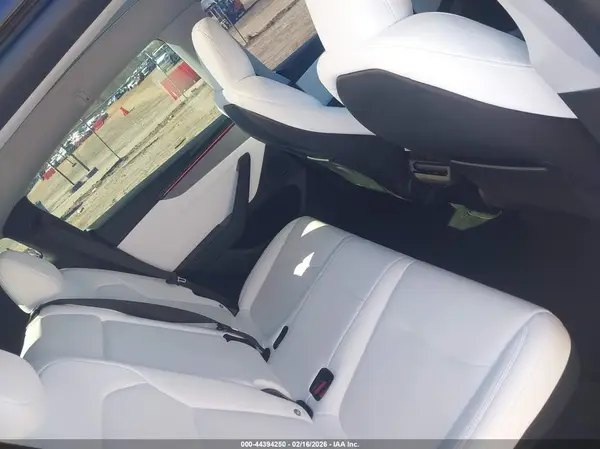 7SAYGDEE7TF357274 2026 TESLA MODEL Y - Image 8