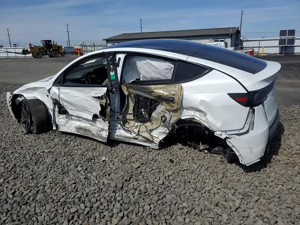 7SAYGDEE7TF363205 2026 TESLA MODEL Y - Image 2