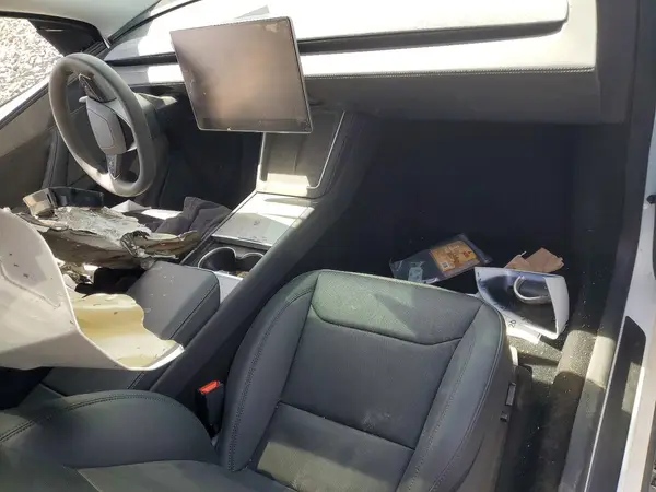 7SAYGDEE7TF363205 2026 TESLA MODEL Y - Image 8