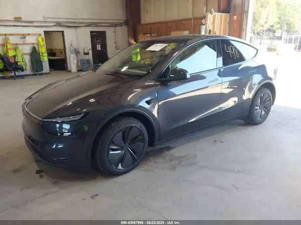 7SAYGDEE7TF387729 2026 TESLA MODEL Y - Image 2