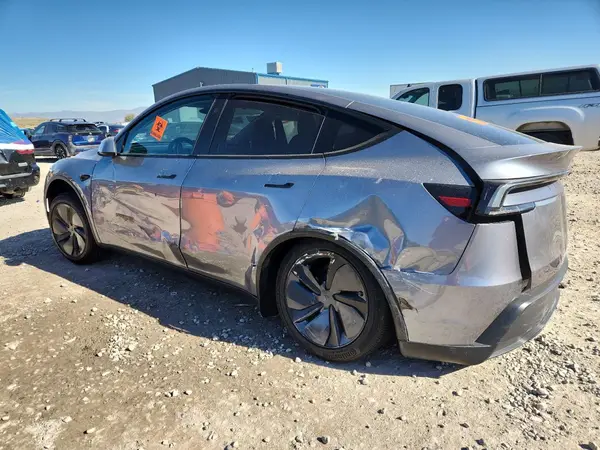 7SAYGDEE7TF396463 2026 TESLA MODEL Y - Image 2