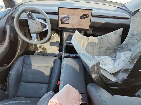 7SAYGDEE7TF396463 2026 TESLA MODEL Y - Image 8