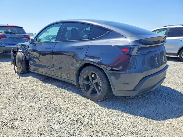 7SAYGDEE7TF403802 2026 TESLA MODEL Y - Image 2