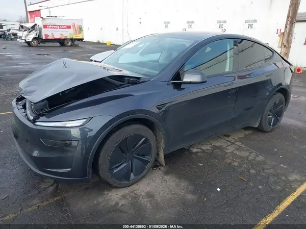 7SAYGDEE7TF408319 2026 TESLA MODEL Y - Image 2