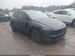 7SAYGDEE7TF427727 2026 TESLA MODEL Y