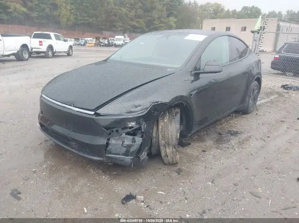 7SAYGDEE7TF427727 2026 TESLA MODEL Y - Image 2