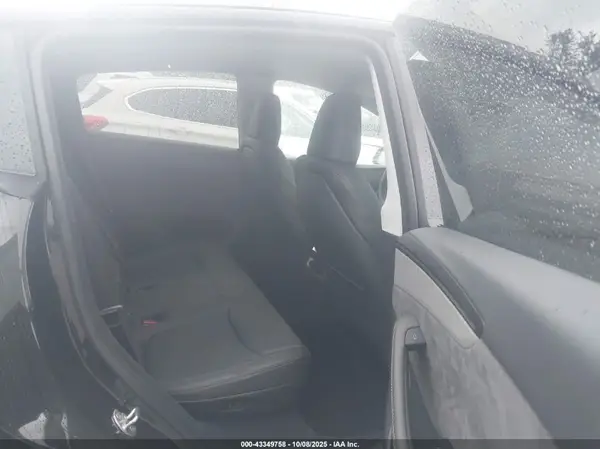 7SAYGDEE7TF427727 2026 TESLA MODEL Y - Image 8