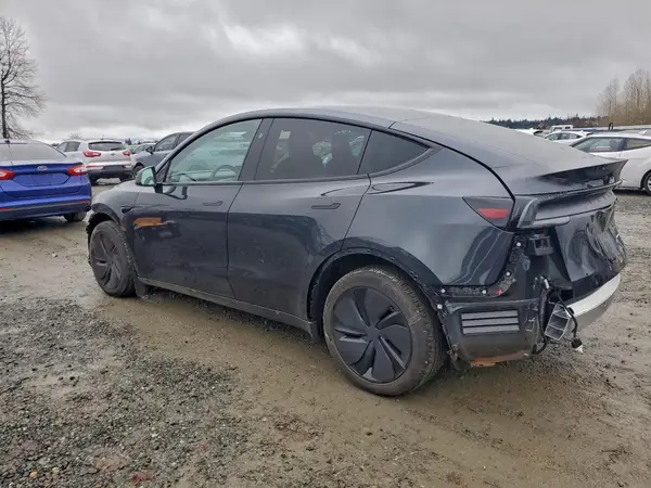 7SAYGDEE7TF451994 2026 TESLA MODEL Y - Image 2