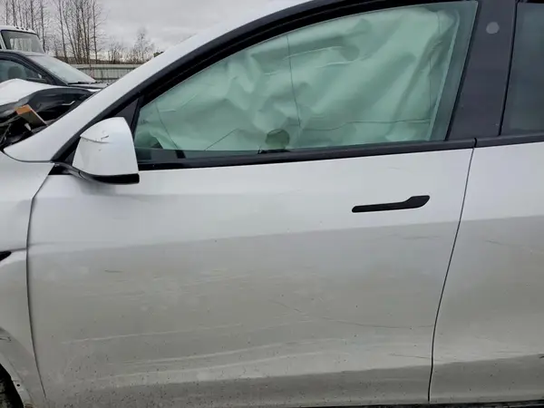 7SAYGDEE7TF453860 2026 TESLA MODEL Y - Image 8