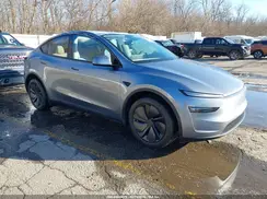 7SAYGDEE7TF567082 2026 TESLA MODEL Y