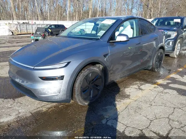 7SAYGDEE7TF567082 2026 TESLA MODEL Y - Image 2