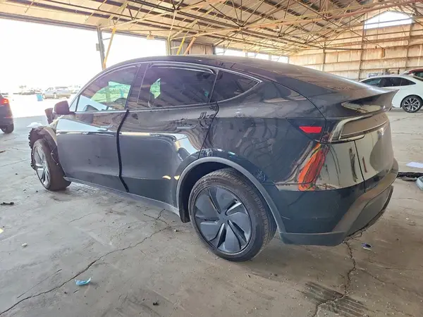 7SAYGDEE7TF597490 2026 TESLA MODEL Y - Image 2